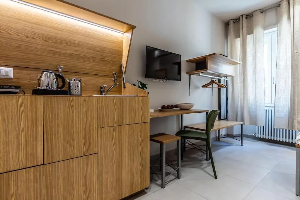 Dafne Room Nido Perfetto Per Coppie A Roma 0*, Rome